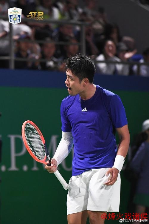 上海大师赛:吴易昺止步32强,周意两场比赛再度延期 上海大师赛:吴易昺止步32强,周意两场比赛再度延期