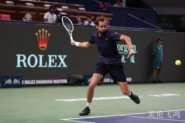 问鼎娱乐官网下载 上海大师赛：梅德维德夫首战告捷，鲁德意外止步首轮