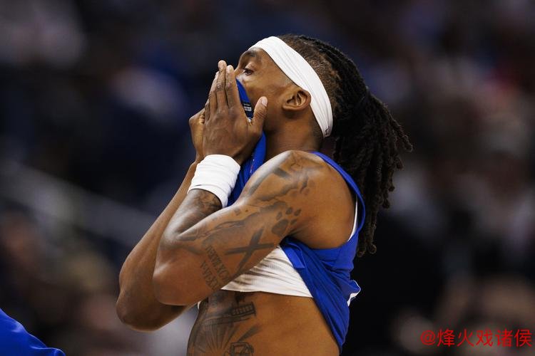 曼恩与快船签下3年4700万提前续约合同 上季场均贡献8.8分