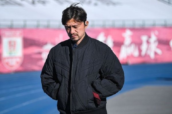 问鼎娱乐官网入口 吉媒评谢晖：在亚泰高开低走 口无遮拦 毁誉参半