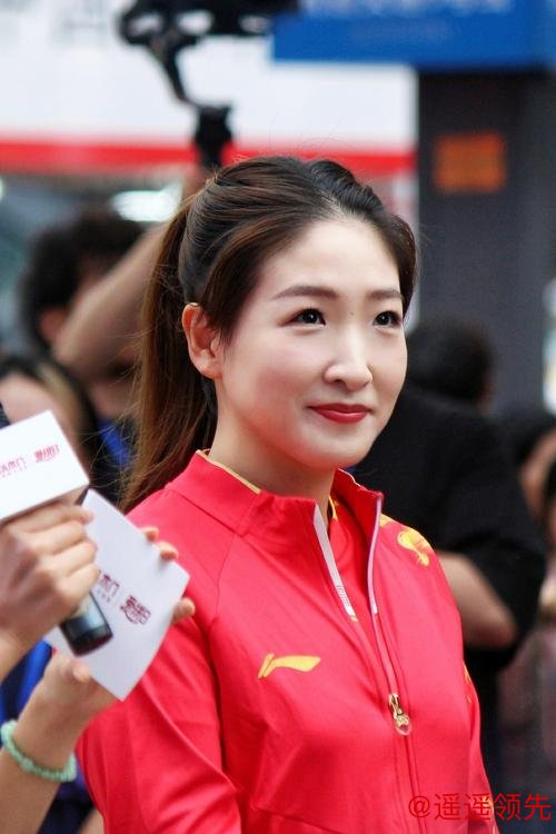 新民场外音｜这是刘诗雯的春晚记忆，这也是每位球友独一份的留念